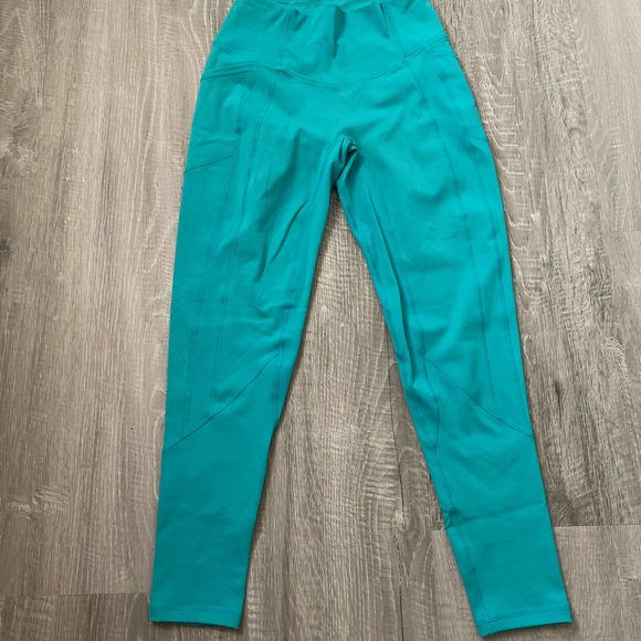 TILYOUCOLLAPSE Heart Booty Leggings - Picture 2 of 4